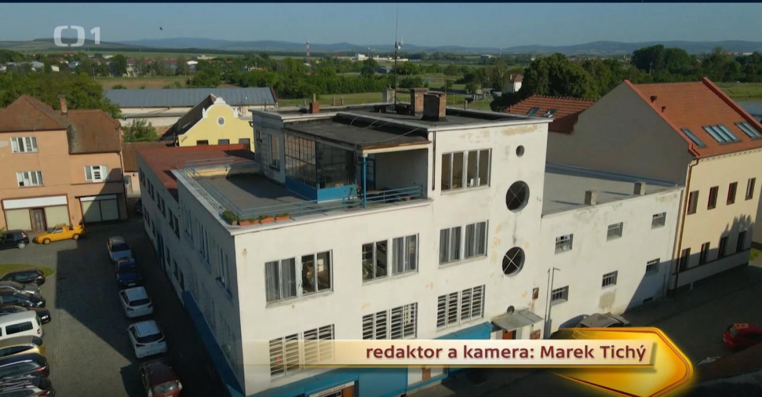 Toulavá kamera - vila Adler